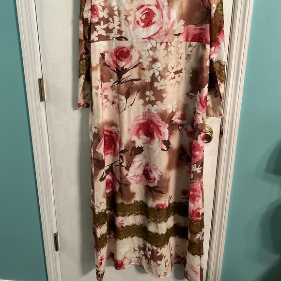 NWT LaBellum by Hillary Scott Lace Maxi Dress Lightweight Woven Floral, Size 12 - Picture 6 of 9
